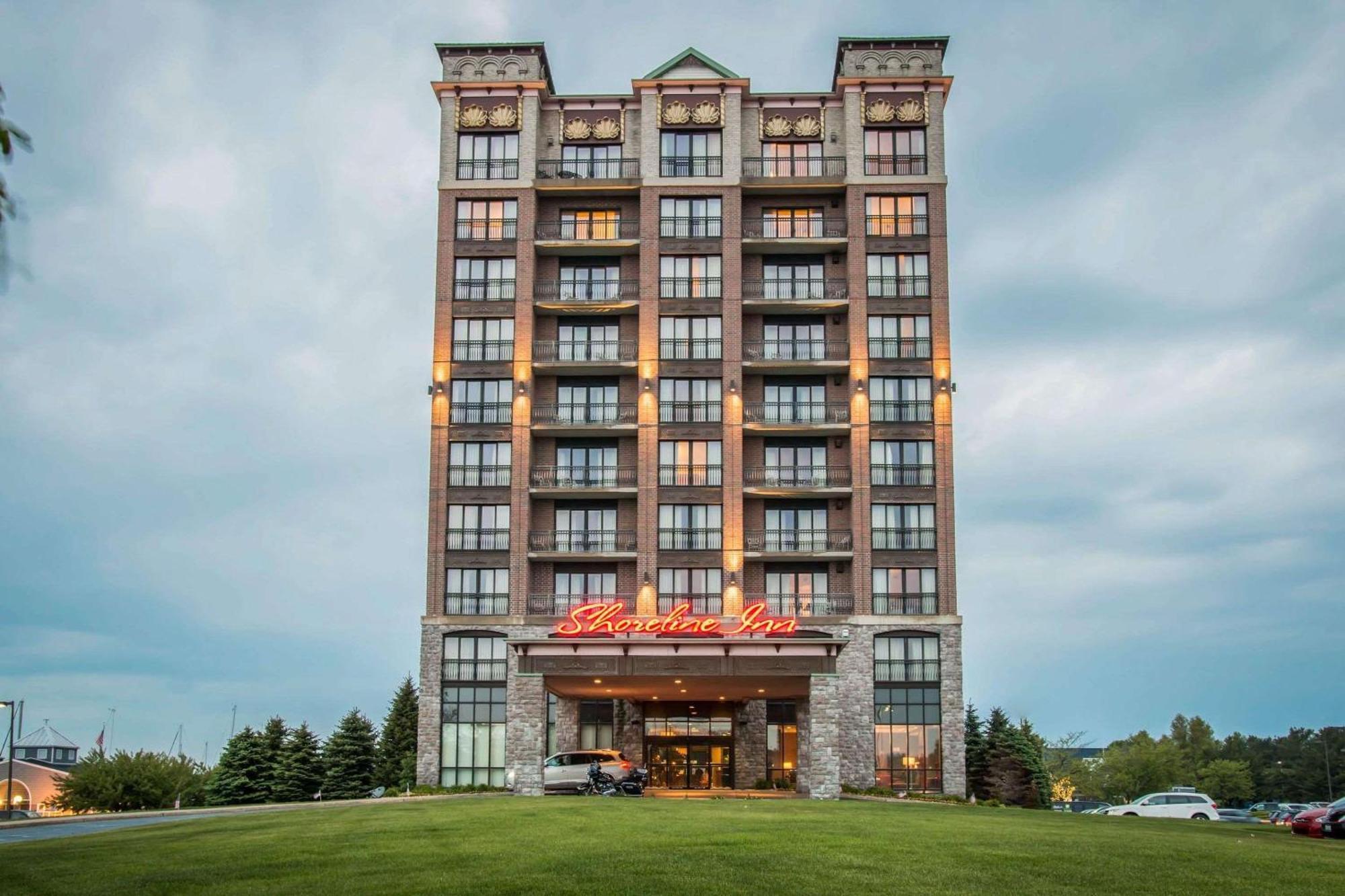 Shoreline Inn & Conference Center, Ascend Hotel Collection مسكيغون المظهر الخارجي الصورة