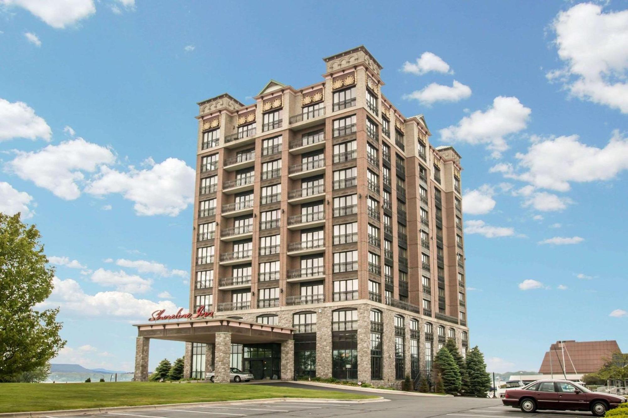 Shoreline Inn & Conference Center, Ascend Hotel Collection مسكيغون المظهر الخارجي الصورة